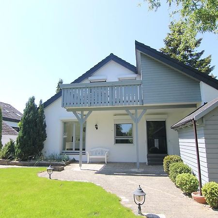 Апартаменты Haus Badezeit Тиммендорфер-Штранд Экстерьер фото